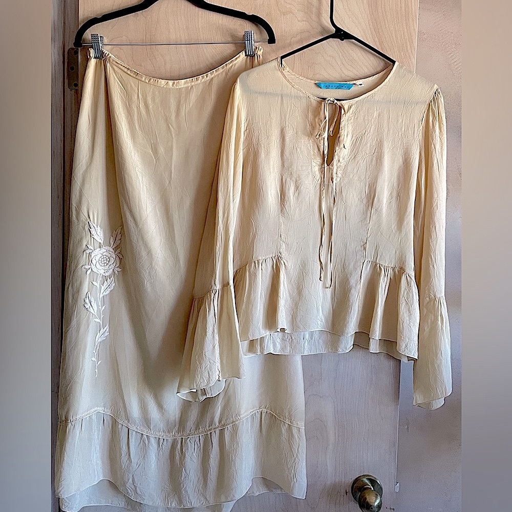 Johnny Was Beige Long Sleeve Dress with Floral Embroidery